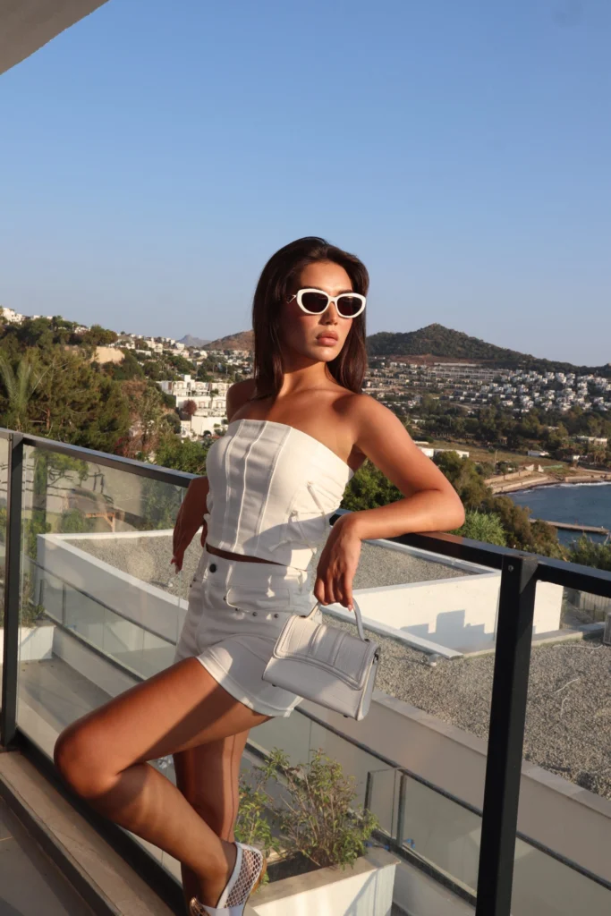 Milan Beyaz Şort – görsel 2